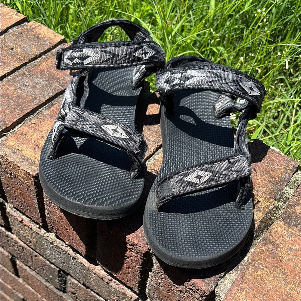 Teva Black and Gray Women's Sandals